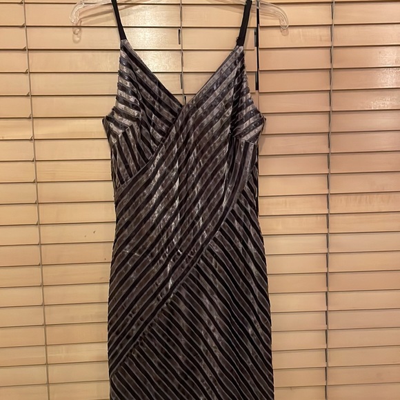 Harlyn for Anthropologie Silver Moon Velvet Midi Dress - Picture 8 of 15